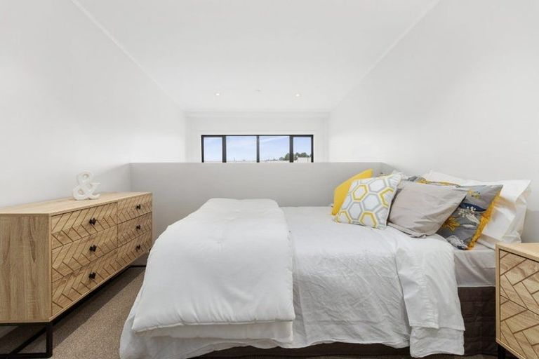 Photo of property in Westward Park Estate, 14b/30 Westward Ho, Glen Eden, Auckland, 0602