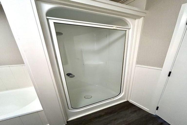 Photo of property in 1 Highfield Place, Levin, 5510