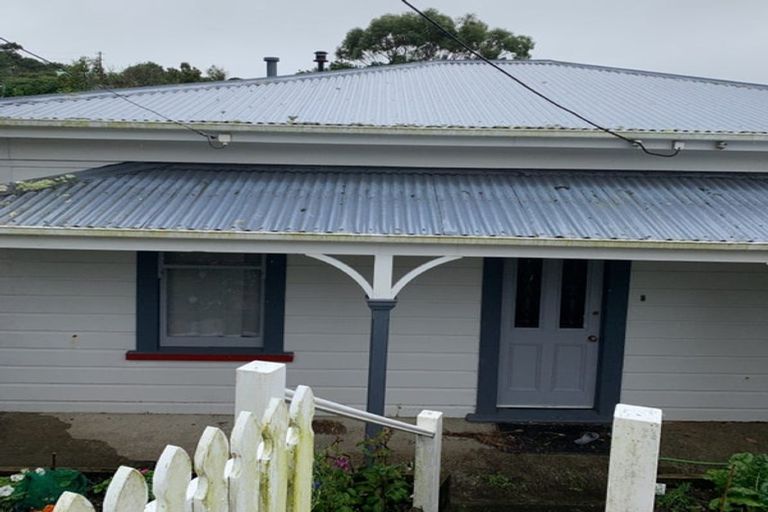 Photo of property in 58 Frankmoore Avenue, Johnsonville, Wellington, 6037