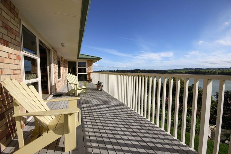 Photo of property in 16 Kotare Crescent, Pahi, Paparoa, 0571