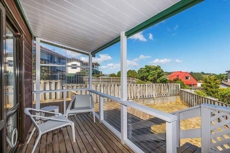 Photo of property in 24 Mercury Way, Whitby, Porirua, 5024