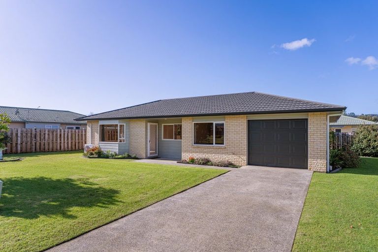 Photo of property in 8 Seascape Avenue, Whitianga, 3510