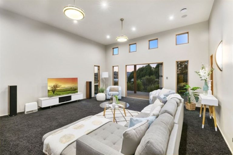 Photo of property in 407 Grays Road, Pauatahanui, Porirua, 5381