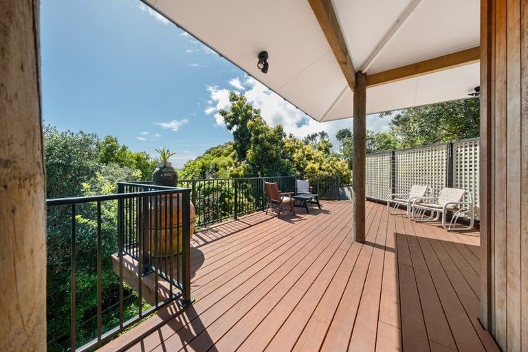 Photo of property in 23a Donnelly Street, Oakura, 4314