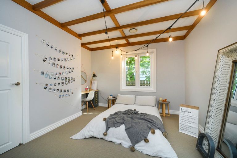 Photo of property in 6 Carlton Avenue, Palmerston North, 4414