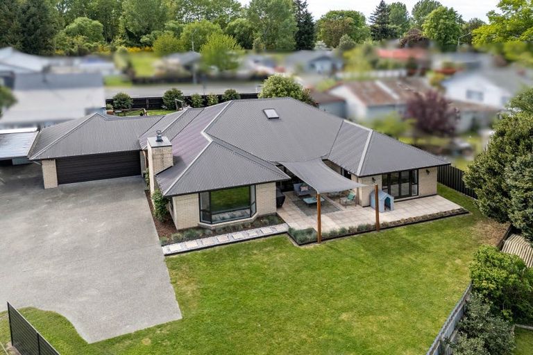 Photo of property in 1 Kennedy Street, Geraldine, 7930