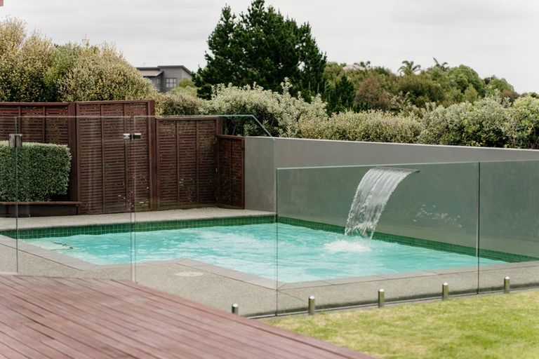 Photo of property in 91 Kaipara Road, Papakura, 2582