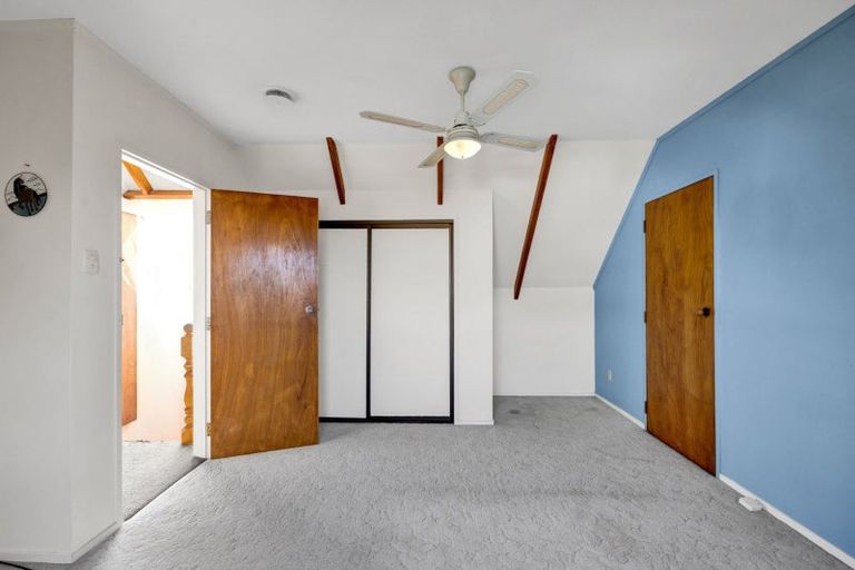 Photo of property in 27 Tiverton Crescent, Whalers Gate, New Plymouth, 4310