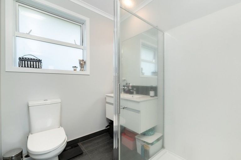 Photo of property in 17 Moira Close, Welcome Bay, Tauranga, 3175