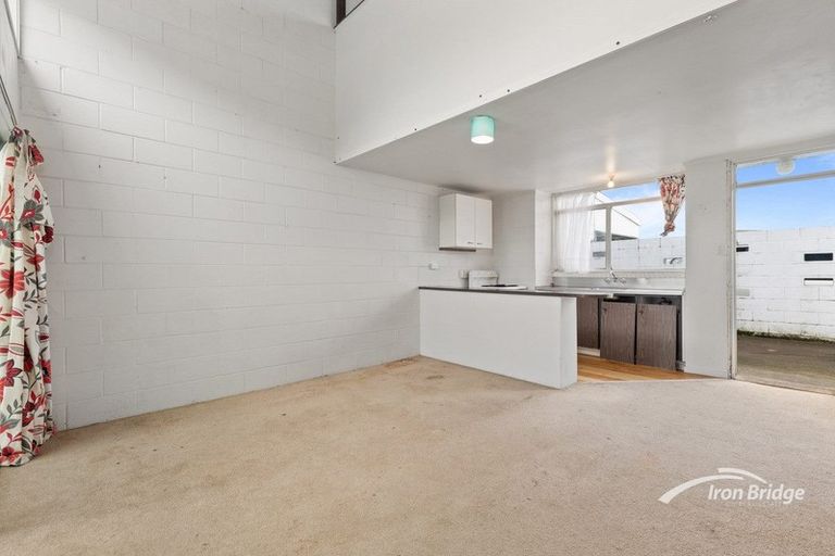 Photo of property in 29i Springs Road, Parakai, 0830