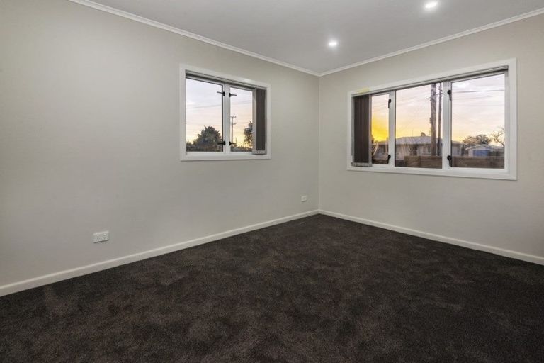 Photo of property in 1/5 Cambridge Road, Manurewa, Auckland, 2102