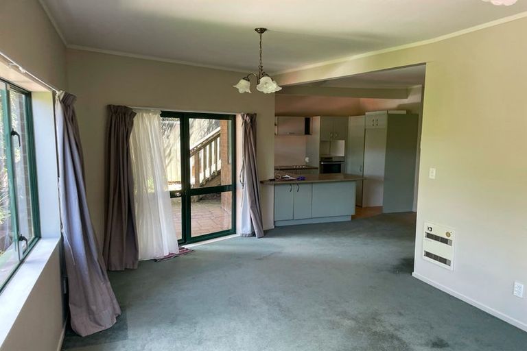 Photo of property in 223 Woodlands Park Road, Titirangi, Auckland, 0604