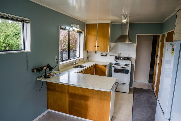 Photo of property in 3 Tawa Street, Tawa, Wellington, 5028
