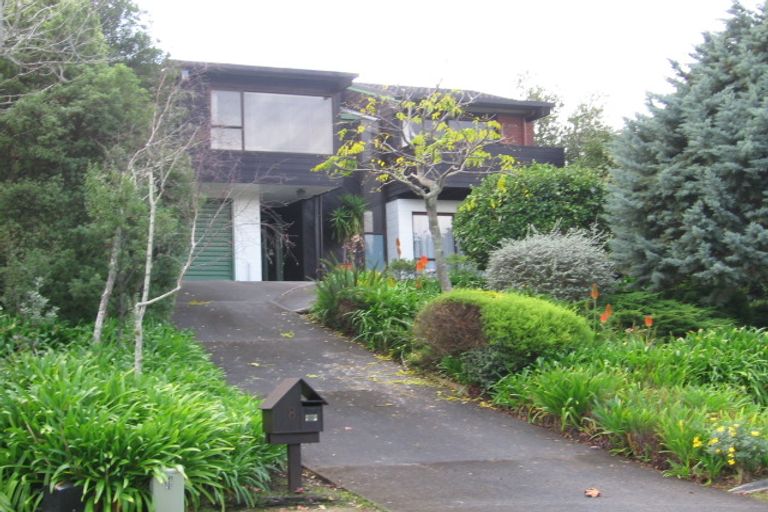 Photo of property in 8b Jeanette Place, Mairangi Bay, Auckland, 0630