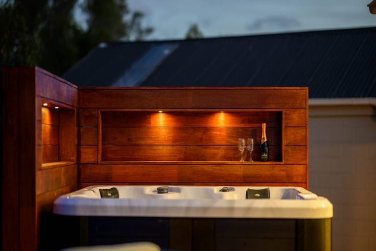 Photo of property in 6 Bidwell Place, Hillmorton, Christchurch, 8025