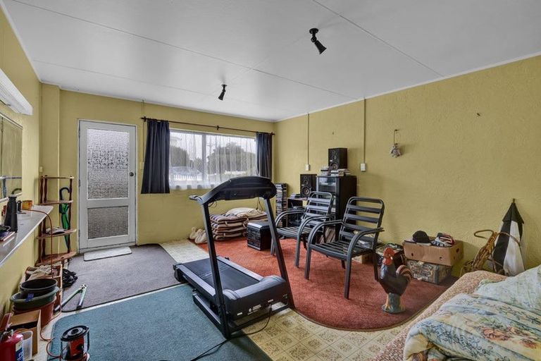 Photo of property in 35 Gloucester Street, Patea, 4520