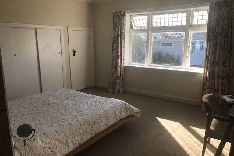 Photo of property in 44 Highbury Road, Highbury, Wellington, 6012