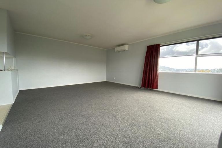 Photo of property in 5a Jerome Way, Crofton Downs, Wellington, 6035