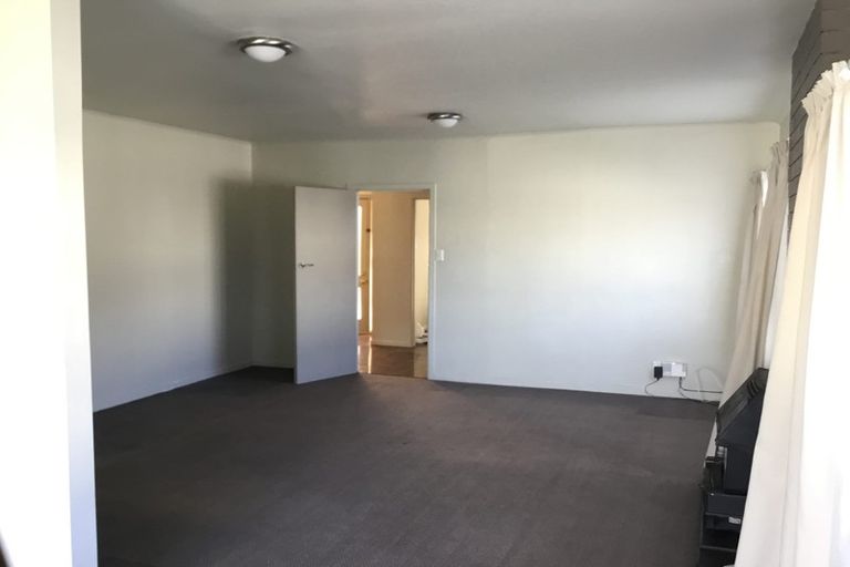 Photo of property in 20 Dallinghoe Crescent, Milford, Auckland, 0620