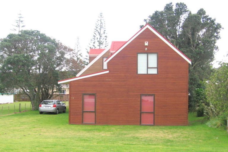 Photo of property in 118 Beverley Terrace, Whangamata, 3620