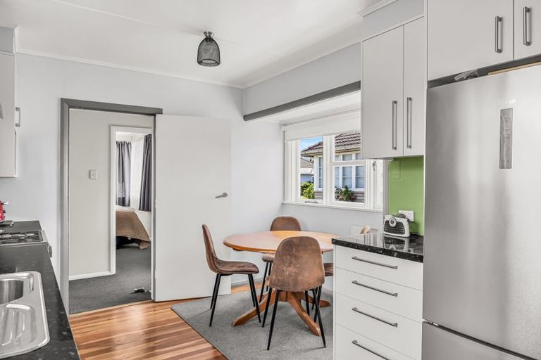 Photo of property in 24 Churchill Crescent, Te Hapara, Gisborne, 4010