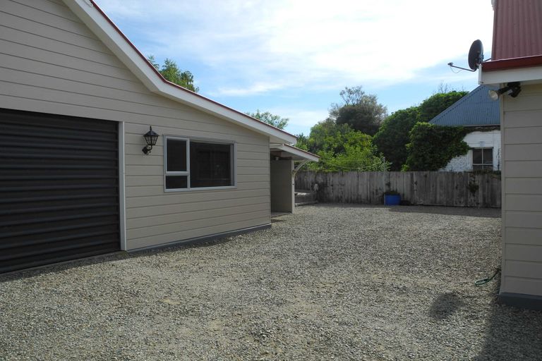 Photo of property in 12 Exeter Street, Waimate, 7924