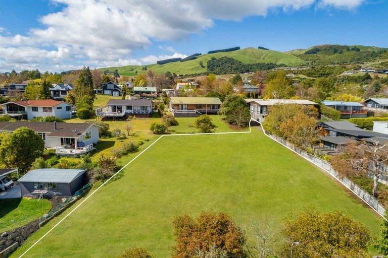 Photo of property in 44 Marina Terrace, Kinloch, Taupo, 3377