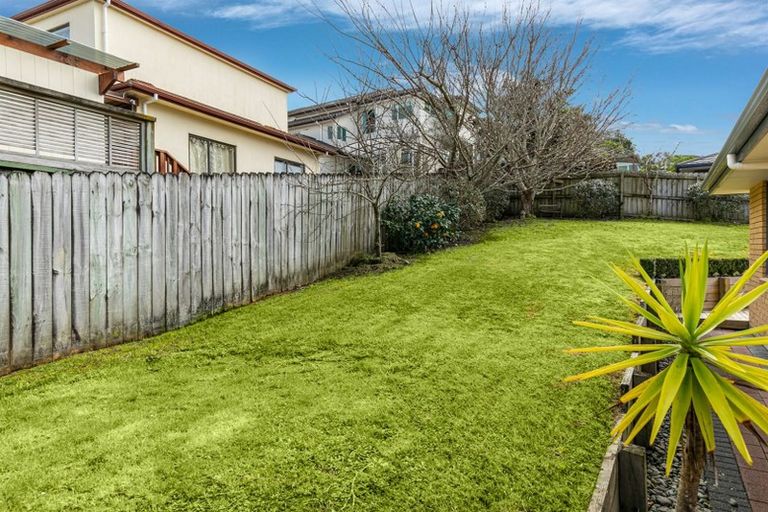 Photo of property in 47 San Marino Drive West, Henderson, Auckland, 0612