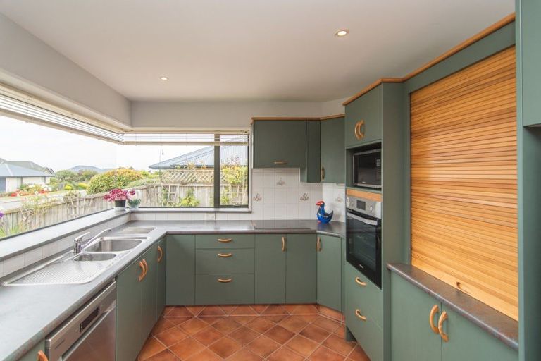 Photo of property in 16 Alpine Close, Marchwiel, Timaru, 7910