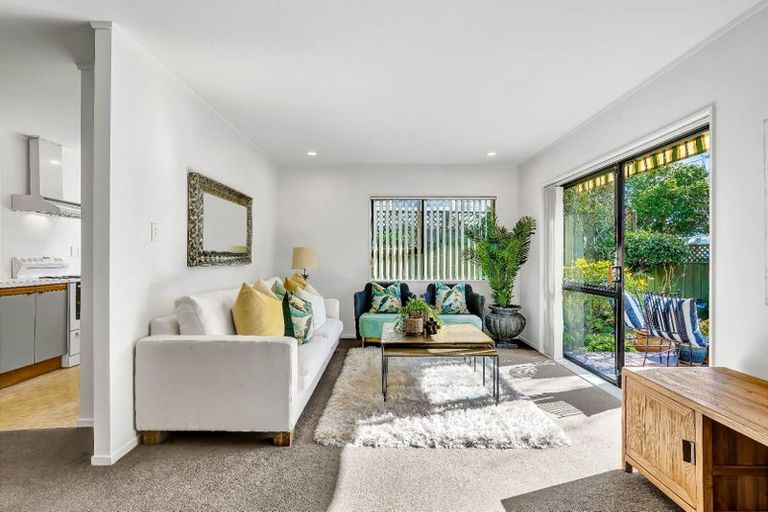 Photo of property in 1a Kowhatu Road, One Tree Hill, Auckland, 1061