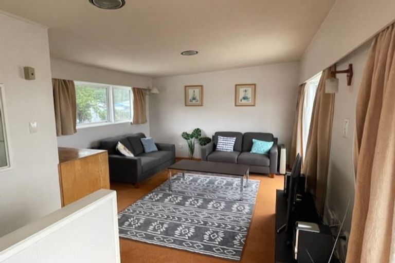 Photo of property in 15 Helen Street, Brooklyn, Wellington, 6021