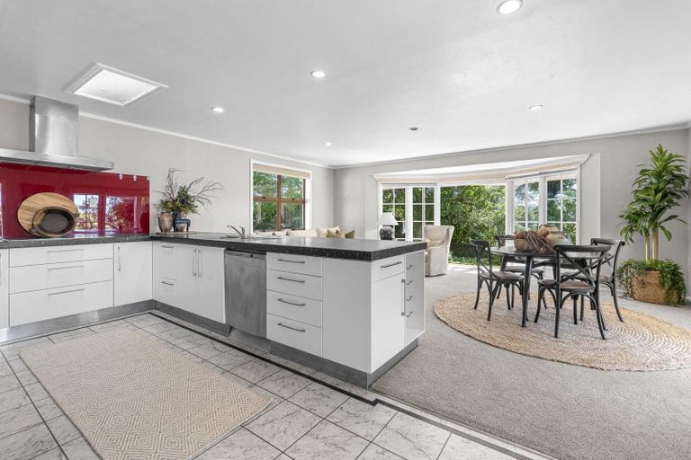 Photo of property in 76a Mangorei Road, Strandon, New Plymouth, 4312