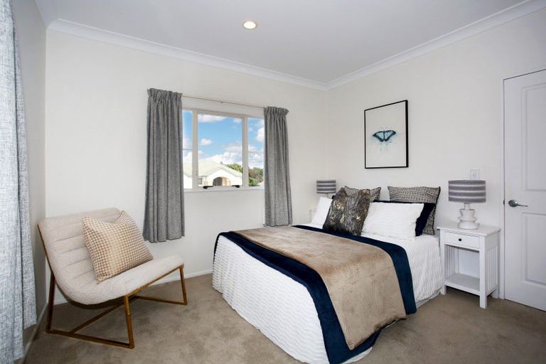 Photo of property in 50 Jane Eyre Drive, Somerville, Auckland, 2014