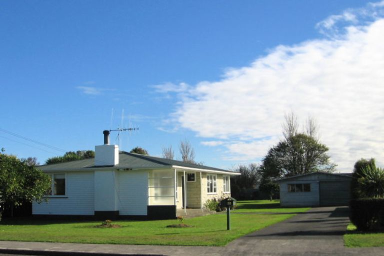 Photo of property in 25 Lemon Street, Otaki, 5512