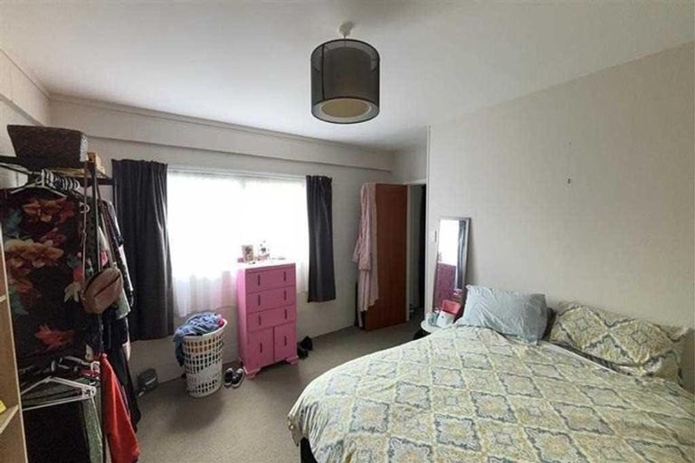 Photo of property in 44 Nevada Drive, Merrilands, New Plymouth, 4312