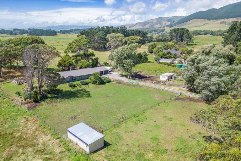 Photo of property in 82 Gary Road, Peka Peka, Otaki, 5581