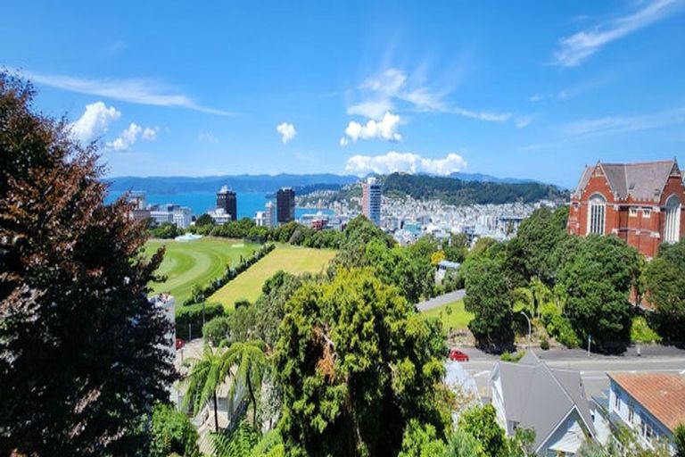 Photo of property in 29 Rawhiti Terrace, Kelburn, Wellington, 6012
