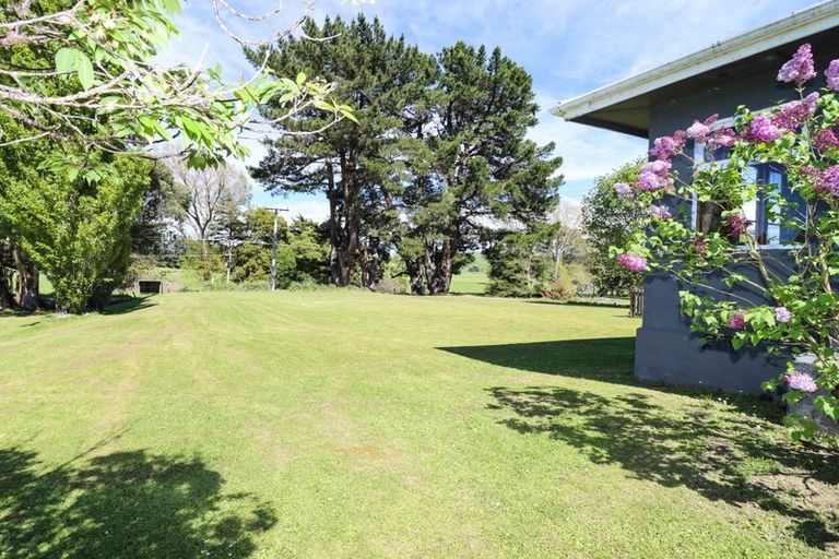 Photo of property in 1183 Masterton Stronvar Road, Wainuioru, Masterton, 5890