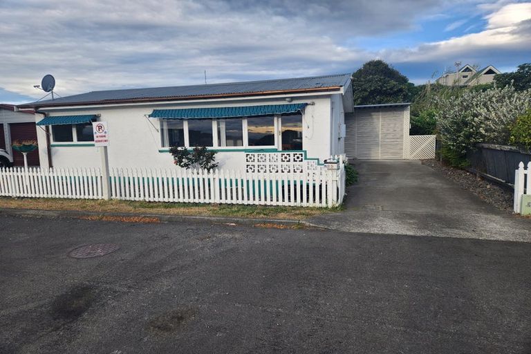 Photo of property in 35 Pukeko Place, Westshore, Napier, 4110