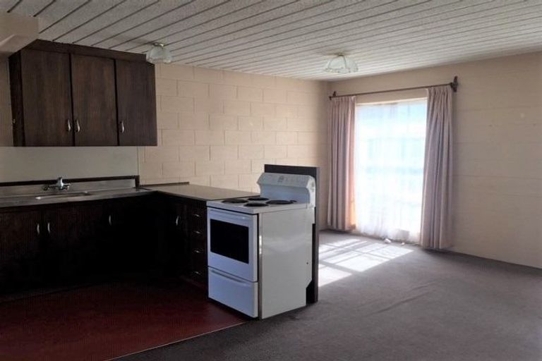 Photo of property in 1/555 Hillside Road, Caversham, Dunedin, 9012