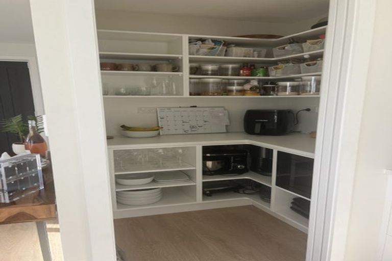 Photo of property in 3 Trysail Place, Whitby, Porirua, 5024