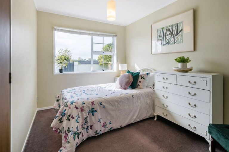 Photo of property in 12 Wilfred Street, St Andrews, Hamilton, 3200