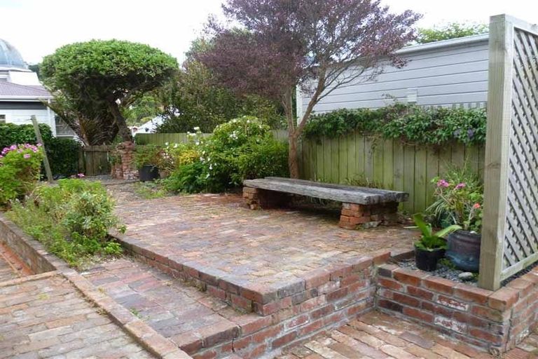 Photo of property in 15 Kenwyn Terrace, Newtown, Wellington, 6021