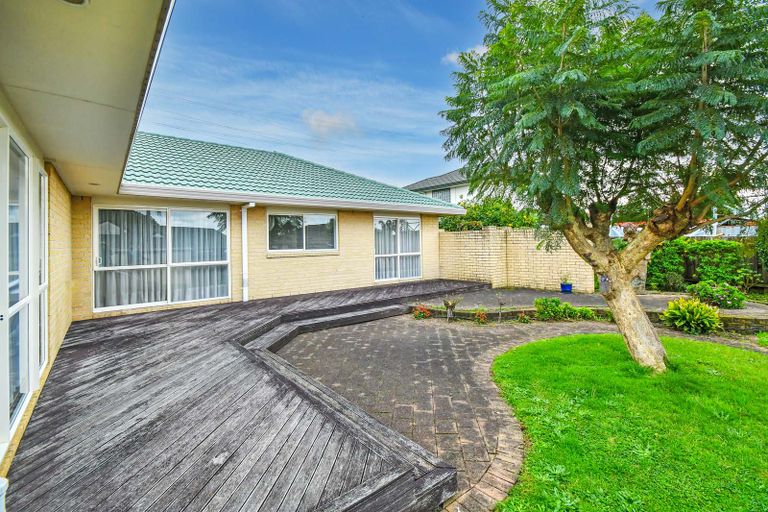 Photo of property in 83 Rushgreen Avenue, Pahurehure, Papakura, 2113