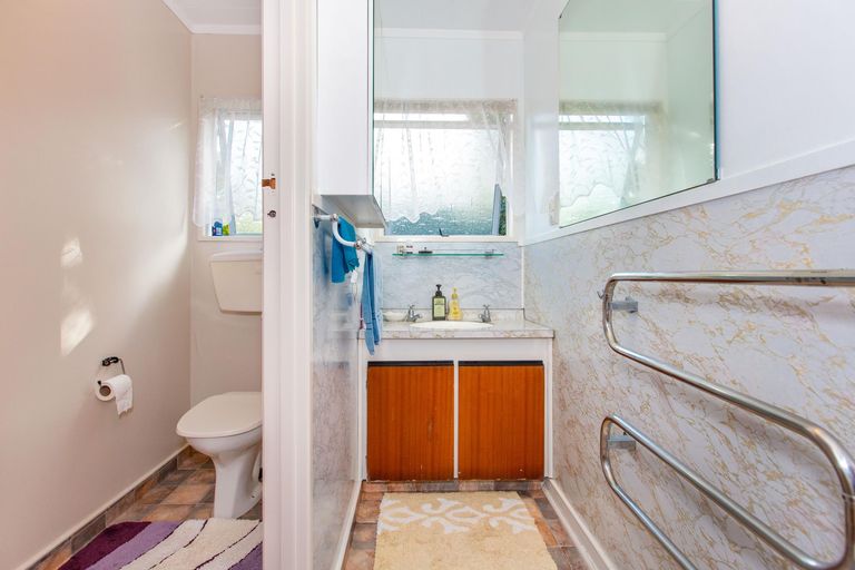 Photo of property in 19 Simon Road, Raglan, 3225