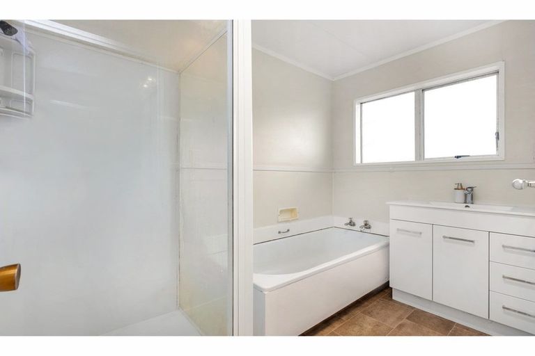 Photo of property in 12d Breckons Avenue, Nawton, Hamilton, 3200