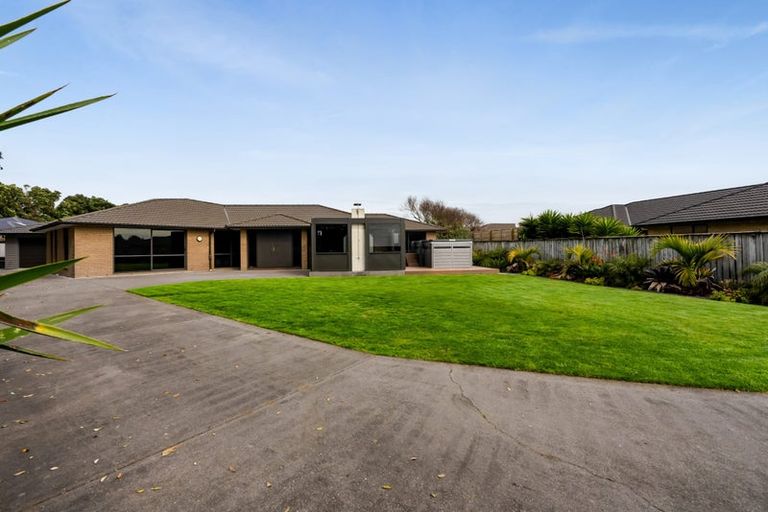 Photo of property in 25b Dolphin Parade, Bell Block, New Plymouth, 4312