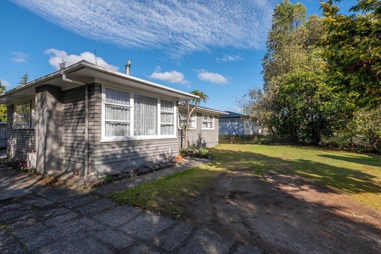 Photo of property in 3 Ensor Place, Fenton Park, Rotorua, 3010