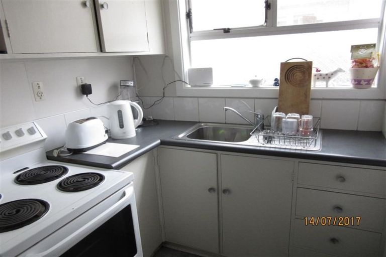 Photo of property in 2/36 Roxburgh Street, Mount Victoria, Wellington, 6011