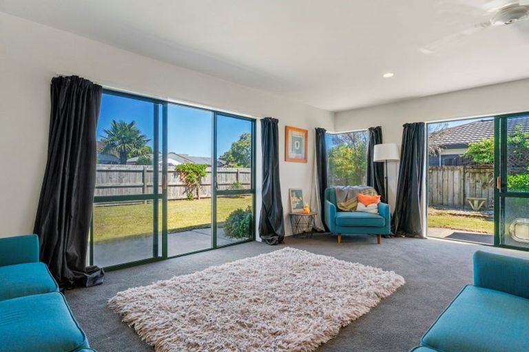 Photo of property in 63 Kane Road, Papamoa Beach, Papamoa, 3118